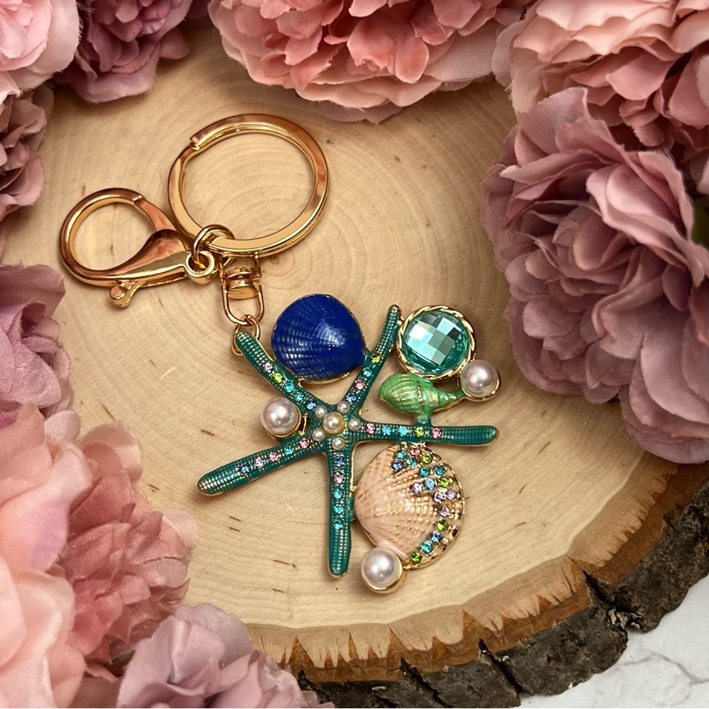 Beautiful Blue Starfish and Seashell Keychain Charm - Picture 8 of 14